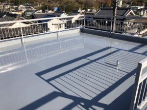 福山・屋上施工後・既存シート剥がし・通気緩衝工法にて屋上防水を施しました・長年建物を守る